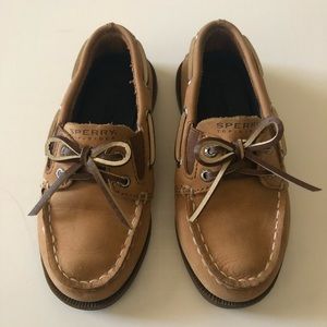 Sperry boy slip on boat-shoe